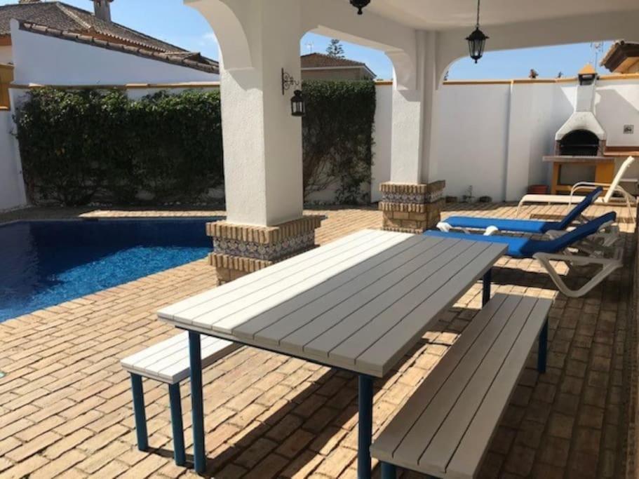 El Magnolio Villa Chiclana de la Frontera Luaran gambar